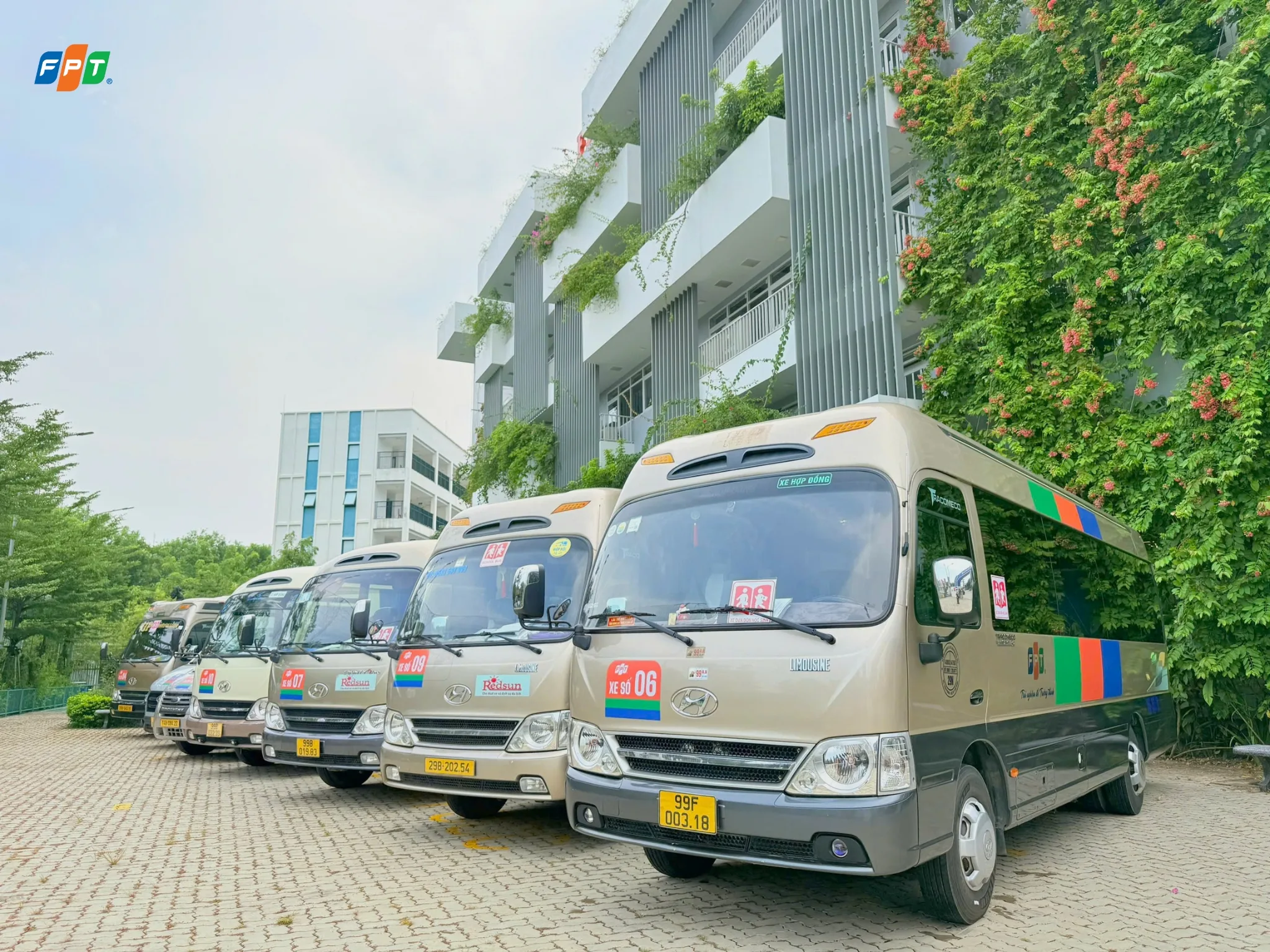 Hệ thống xe tuyến đưa đón FPT School Bắc Ninh | FPT Schools