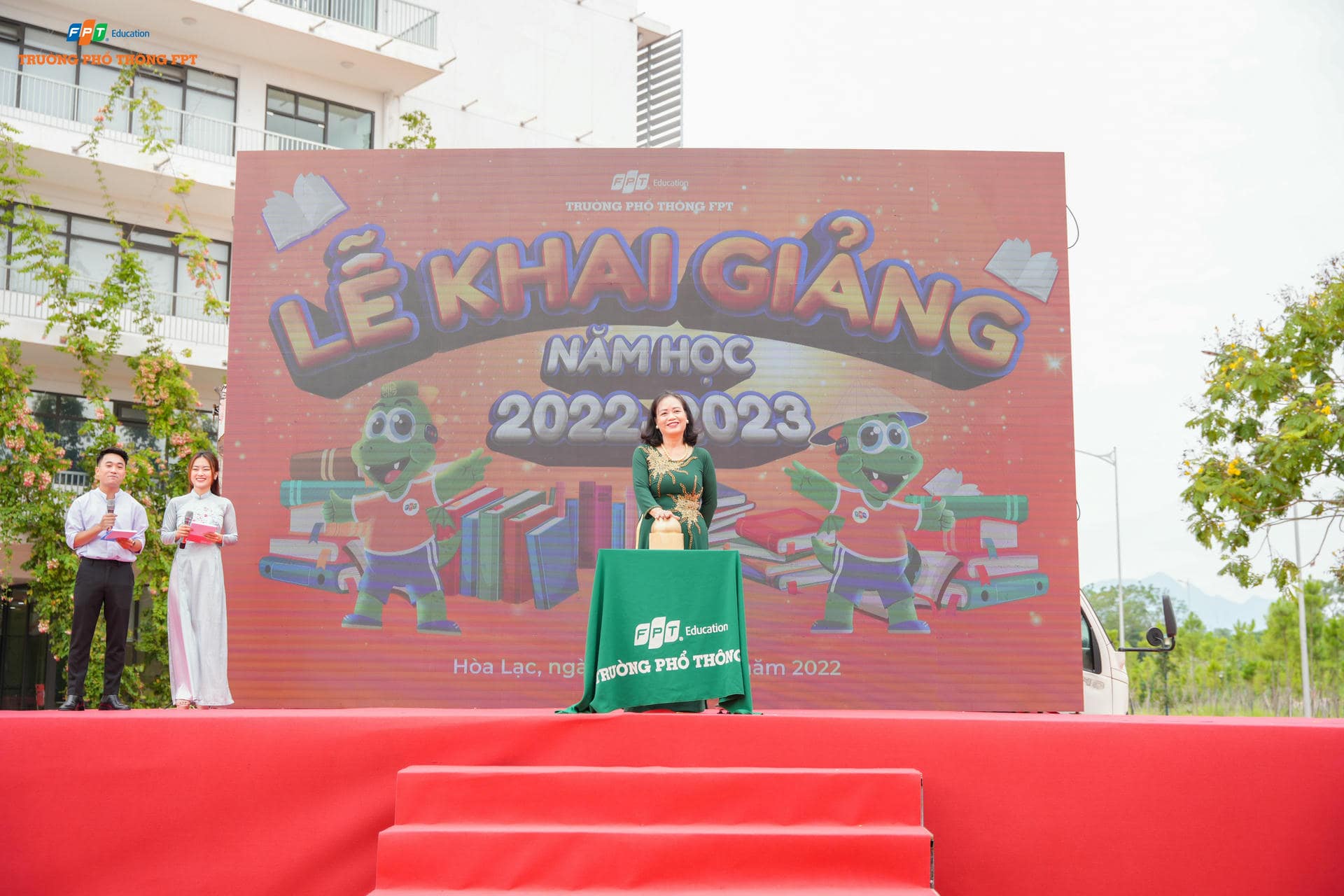 Học sinh FPT 3 miền đón khai giảng đa sắc màu | FPT Schools