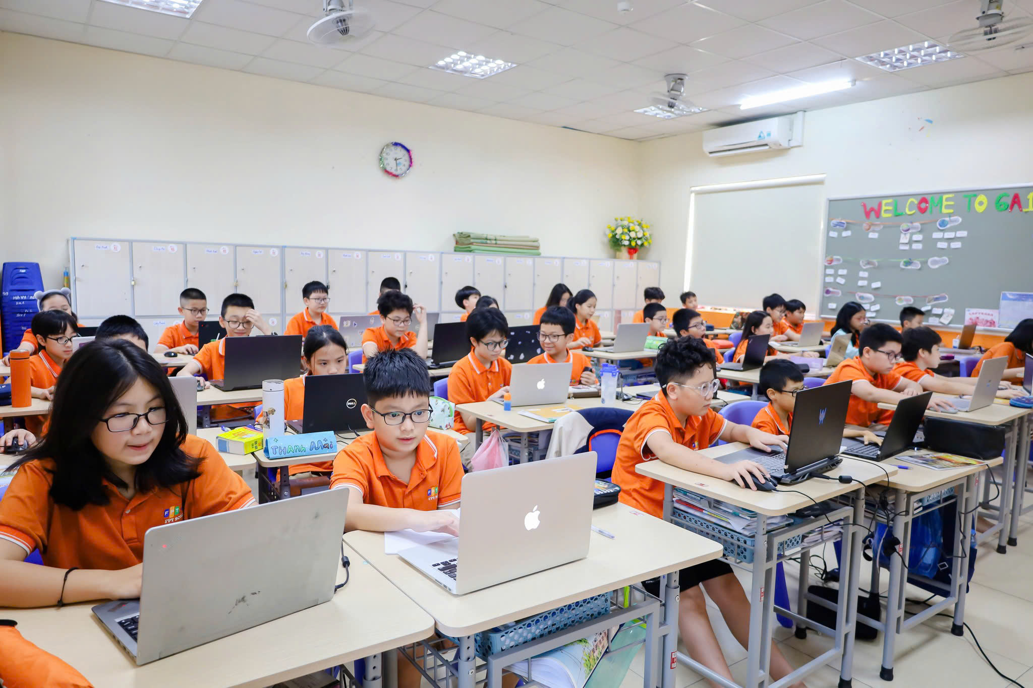 Ứng dụng AI, FPT Schools chú trọng tăng tương tác xã hội trên lớp - FPT Education Ứng dụng AI, FPT Schools chú trọng tăng tương tác xã hội trên lớp | FPT Schools