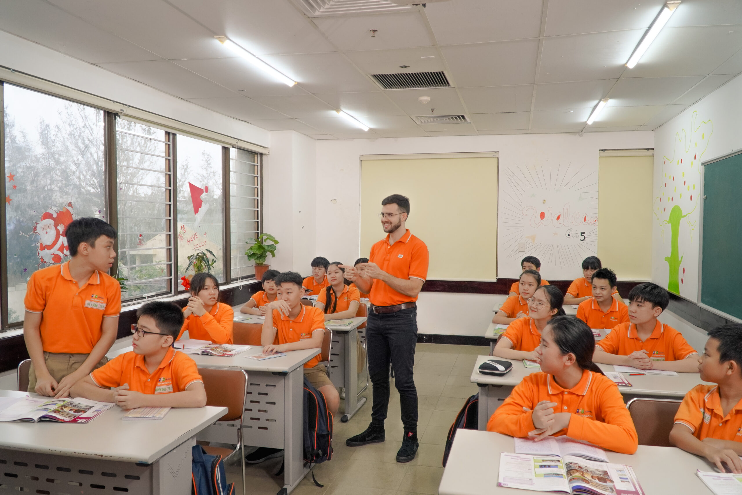 Tiếng Anh & Năng lực toàn cầu – Trụ cột khác biệt trong giáo dục FPT Schools | FPT Schools