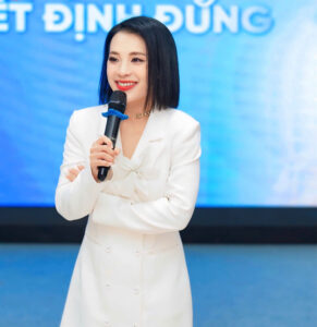 Đưa AI vào trường học: Giáo viên phải 'dám thử, dám sai, dám sáng tạo' | FPT Schools