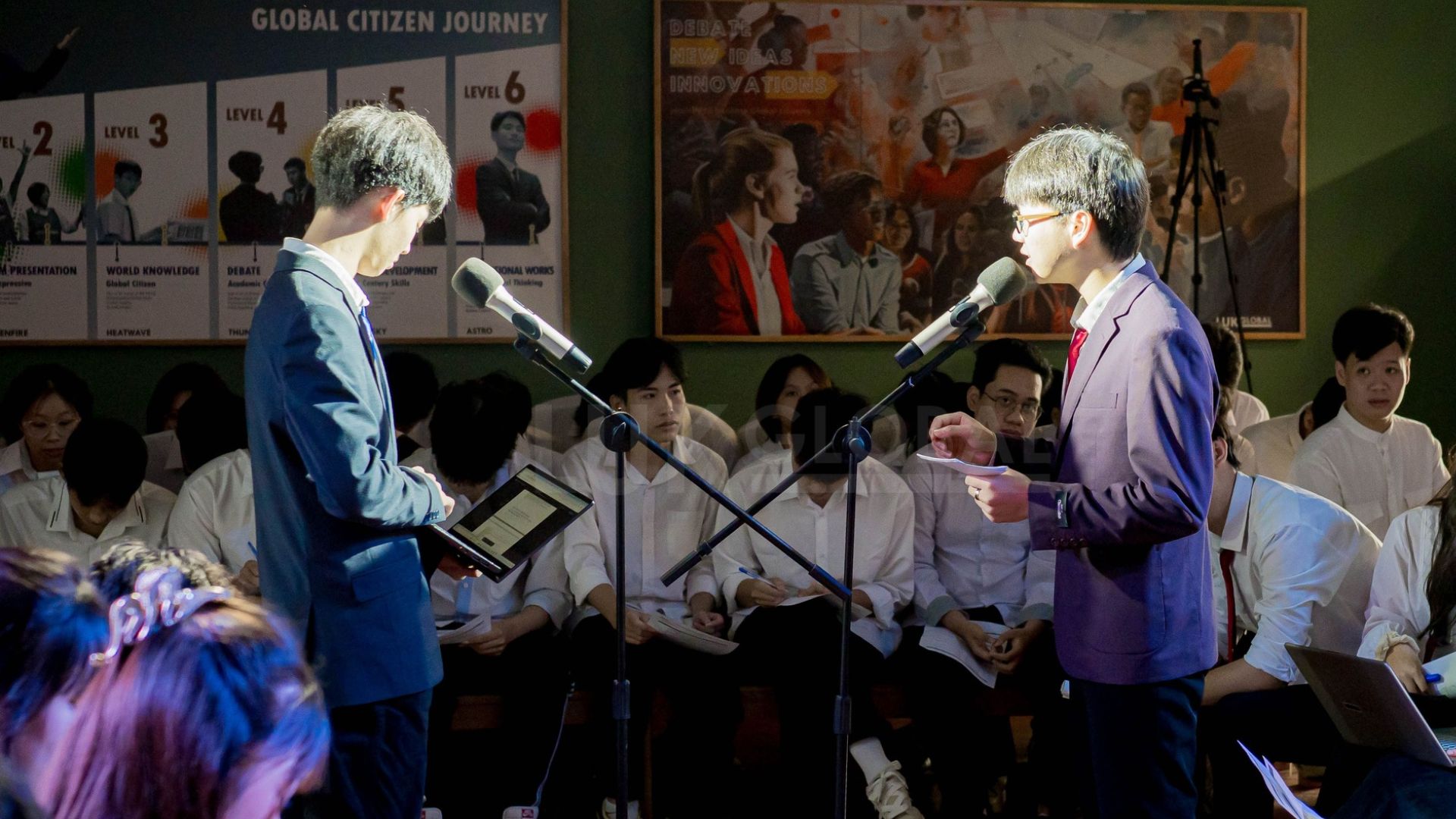 Kỹ Năng Debate Là Gì? Lợi Ích, Cách Phát Triển và Ứng Dụng - FPT Education kỹ năng debate là gì?