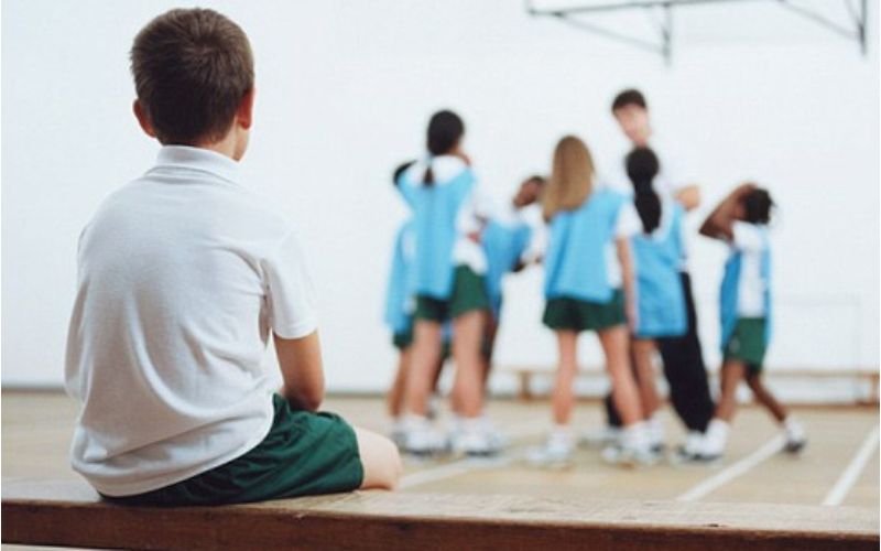 Kỹ Năng Nghe Nói Tiếng Anh Cho Học Sinh: Phương Pháp và Lợi Ích - FPT Education ngại giao tiếp cản trở kỹ năng nghe nói tiếng Anh