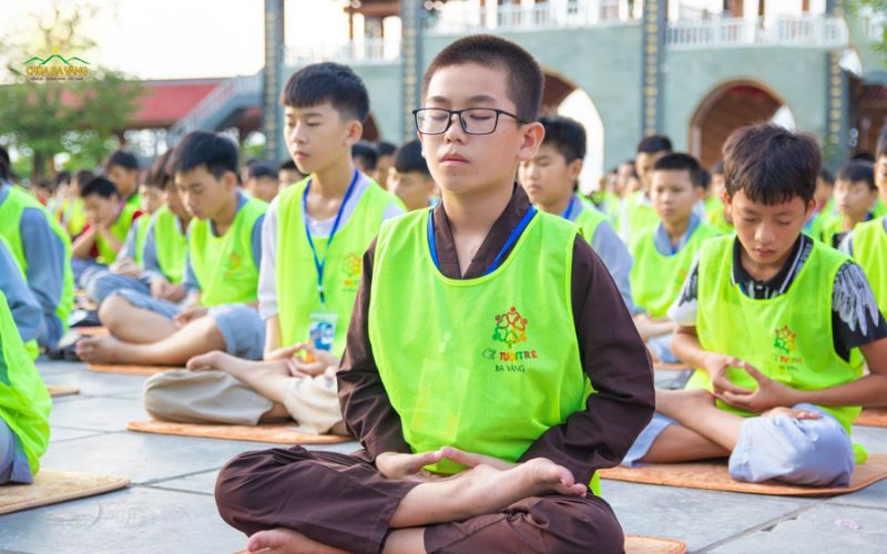 Kỹ Năng Quản Lý Cảm Xúc Và 5 Phương Pháp Quản Lý Hiệu Quả - FPT Education nâng cao kỹ năng quản lý cảm xúc