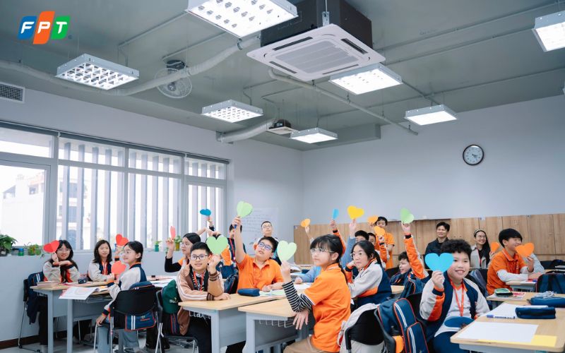 Phát Triển Kỹ Năng Tự Tin Cho Học Sinh: 4 Phương Pháp Hiệu Quả - FPT Education phương pháp phát triển kỹ năng tự tin cho học sinh