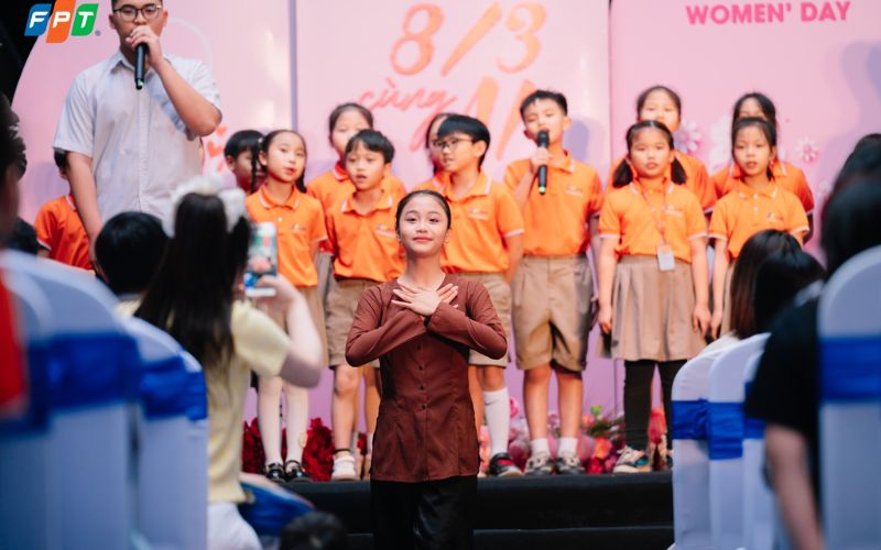 Phát Triển Kỹ Năng Tự Tin Cho Học Sinh: 4 Phương Pháp Hiệu Quả - FPT Education nghệ thuật giúp phát triển kỹ năng tự tin cho học sinh