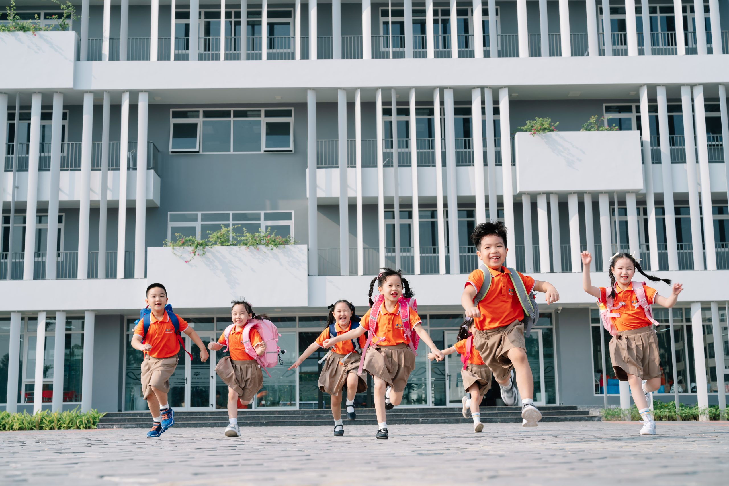 Trường tiểu học tiên tiến