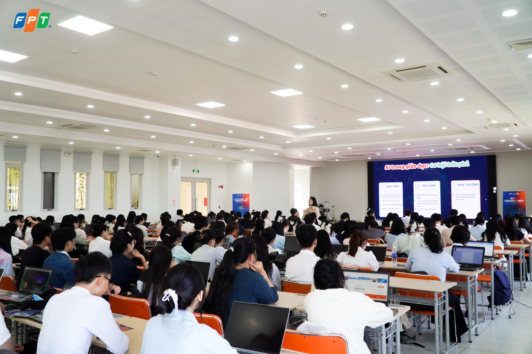 FSchools Đà Nẵng đồng hành cùng sinh viên Đại học Sư phạm tại sự kiện FPT Education Journey - FPT Education FSchools Đà Nẵng đồng hành cùng sinh viên Đại học Sư phạm tại sự kiện FPT Education Journey | FPT Schools