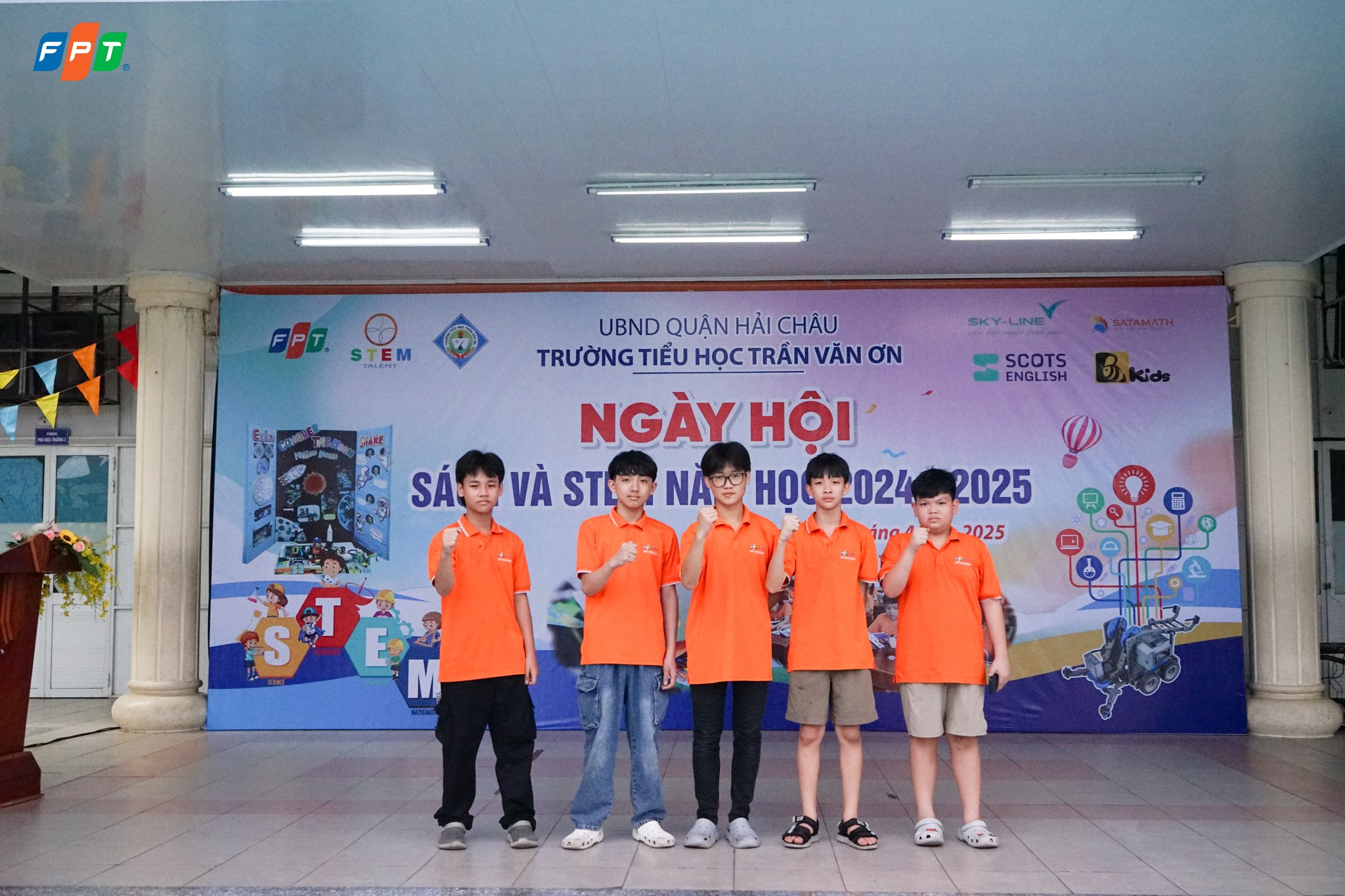 FPT Schools Đà Nẵng Lan Tỏa Tinh Thần STEM và Robotics Tới Học Sinh Tiểu Học Trên Địa Bàn Thành Phố - FPT Education FPT Schools Đà Nẵng Lan Tỏa Tinh Thần STEM và Robotics Tới Học Sinh Tiểu Học Trên Địa Bàn Thành Phố | FPT Schools