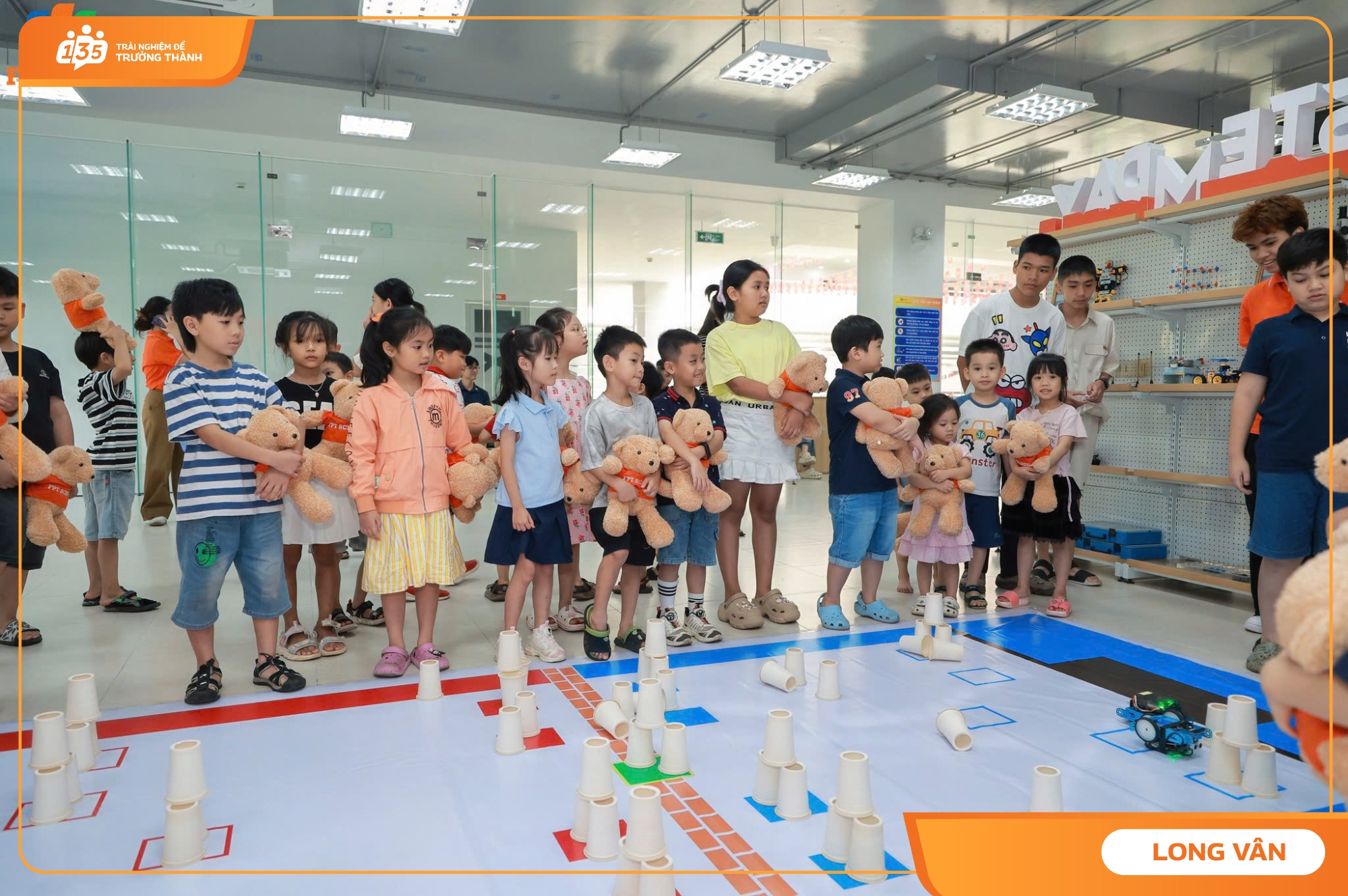 Kỳ thi học bổng FPT Schools 2025: Ngày hội tri thức sôi động trên toàn quốc - FPT Education Kỳ thi học bổng FPT Schools 2025: Ngày hội tri thức sôi động trên toàn quốc | FPT Schools