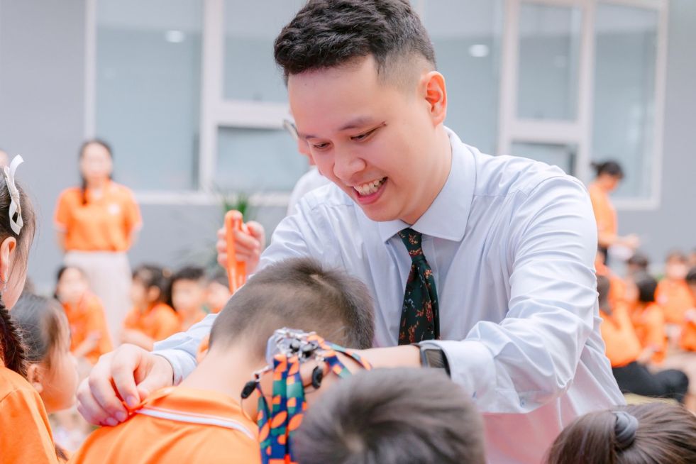 "FSchools - Hành trình toả sáng" khơi mở tiềm năng, đồng hành ước mơ học tập - FPT Education Thầy Vũ Hồng Quân - Hiệu trưởng FPT School Thanh Hóa, Giám đốc điều hành FPT School Quy Nhơn (Tập đoàn FPT)