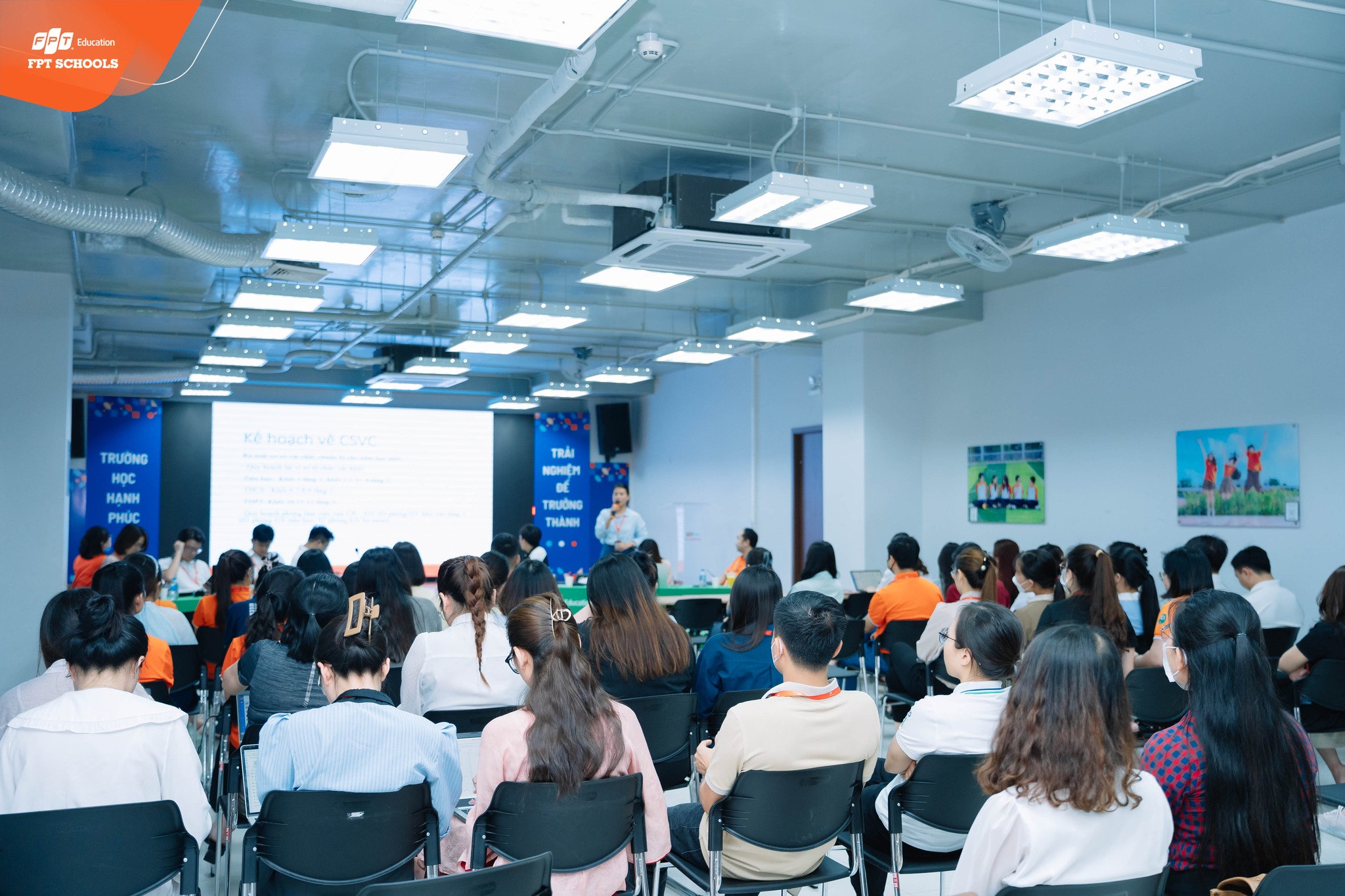 FPT School Bắc Giang tổ chức họp hội đồng tháng 5: Chủ động đảm bảo an toàn học đường trước tình hình dịch bệnh | FPT Schools