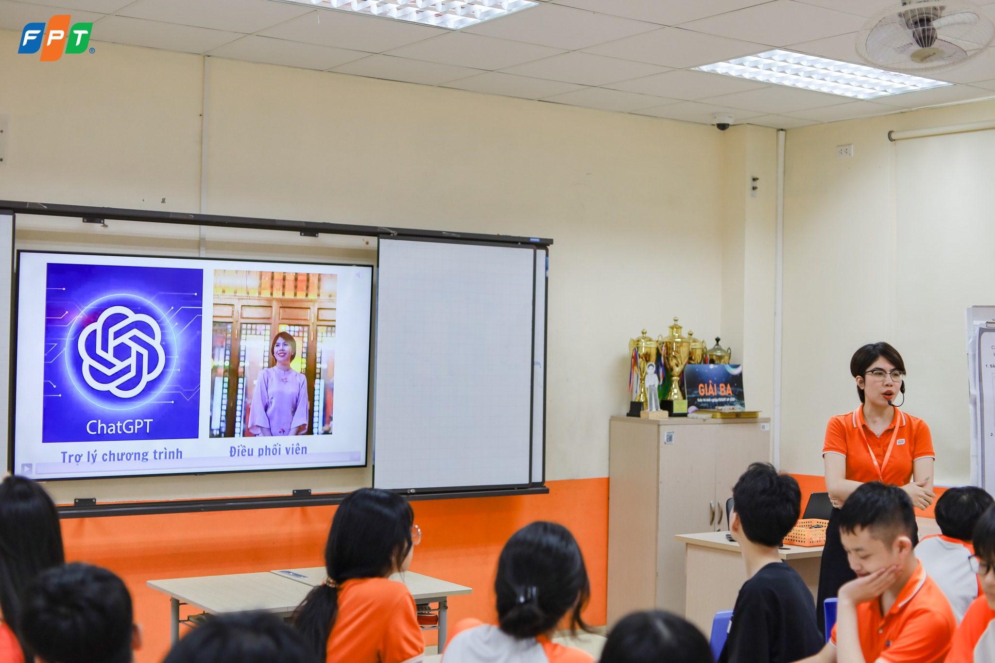 Hành trình đánh thức tình yêu Lịch sử trong học sinh của trường FPT School Cầu Giấy - FPT Education fpt school cầu giấy