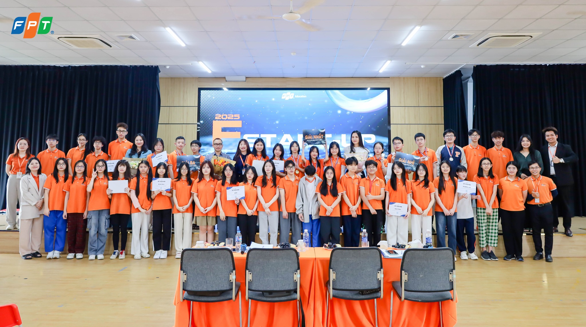 Học sinh FPT School Cầu Giấy khởi nghiệp từ đam mê, trưởng thành qua trải nghiệm tại chung kết FSTART-UP 2025