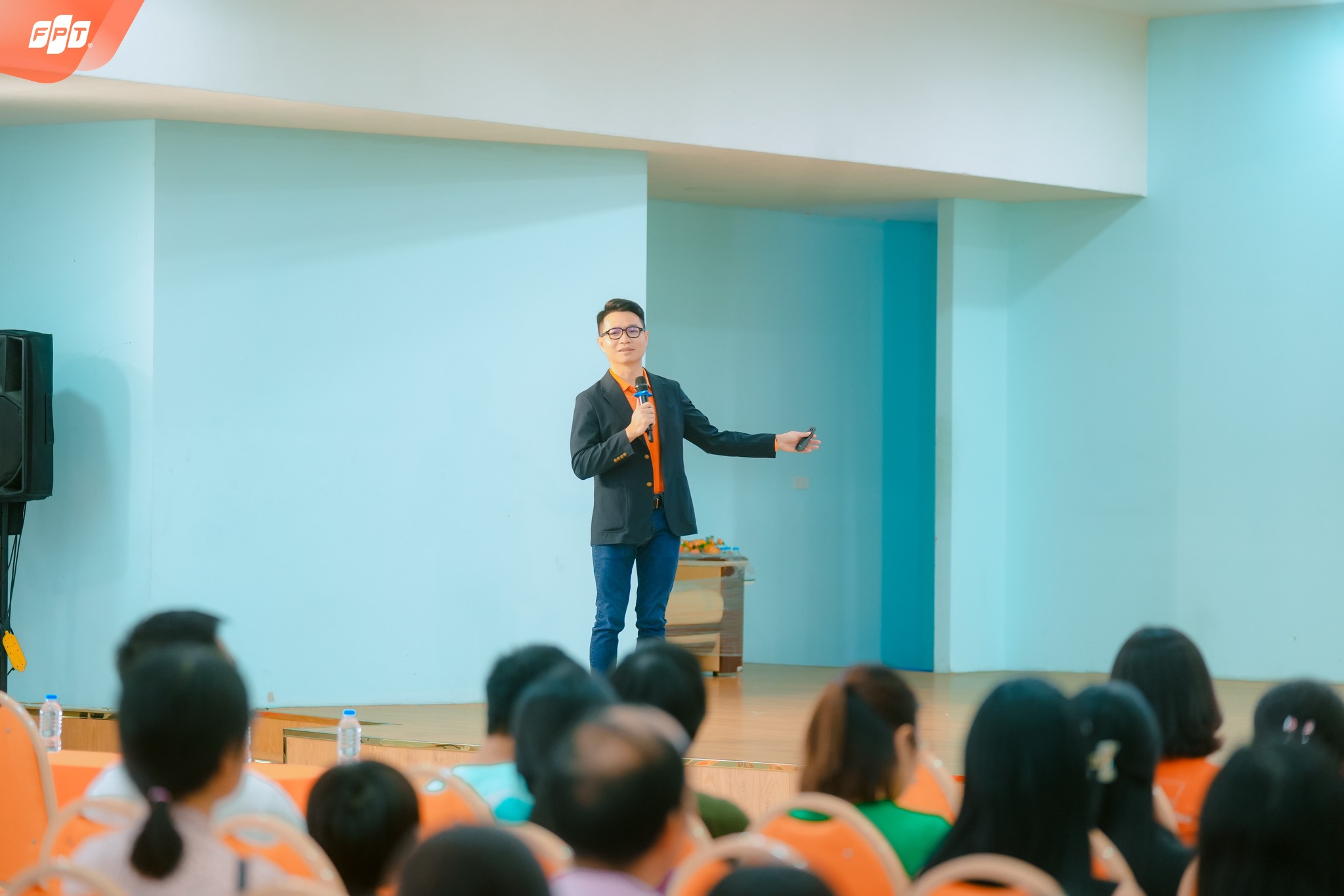 Hơn 200 Phụ Huynh & Học Sinh Tham Dự Open Talk - 360° FSchool Lần 3 Tại THPT FPT Hà Nội - FPT Education Thầy Lê Xuân Phương chia sẻ tổng quan về trường THPT FPT cũng như quy chế tuyển sinh vào lớp 10 năm học 2025 - 2026