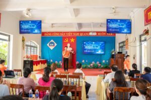 THPT FPT Đà Nẵng đồng hành chia sẻ tri thức số cùng giáo viên tại Quảng Ngãi - FPT Education THPT FPT Đà Nẵng