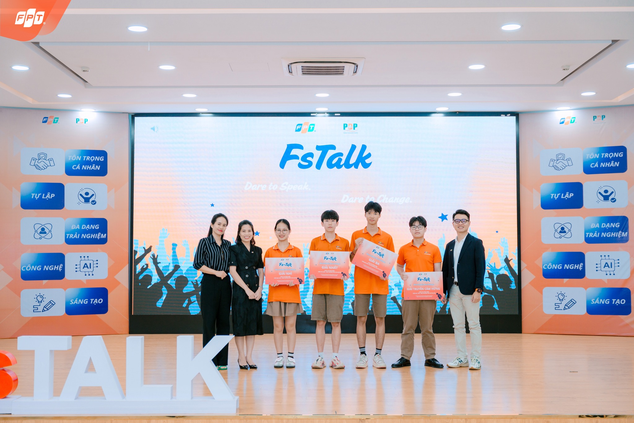 Chung kết cuộc thi hùng biện FS-Talk 2025 dành cho học sinh khối 10 Trường THPT FPT Hà Nội