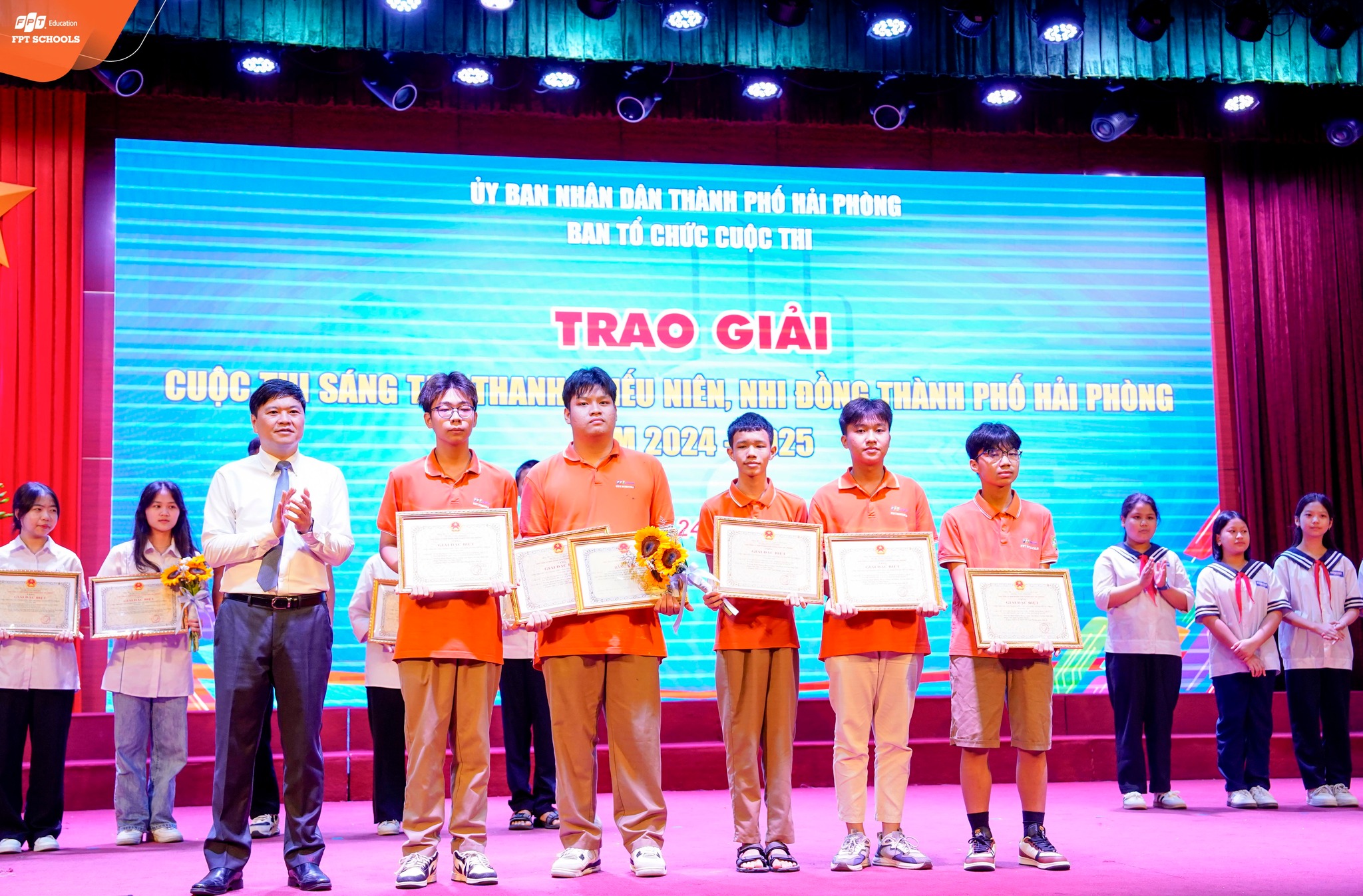 FPT School Hải Phòng giành giải Đặc biệt tại Cuộc thi Sáng tạo Thanh thiếu niên nhi đồng 2025