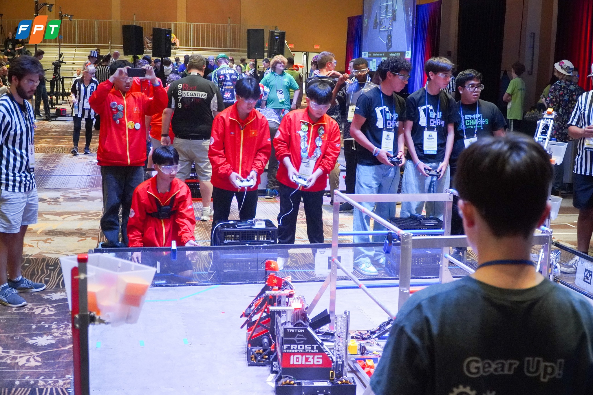 FPT School Đà Nẵng tự hào ghi dấu ấn tại FIRST Tech Challenge Michiana Premier Event 2025