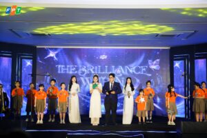 Lễ Tôn Vinh năm học 2024 - 2025 tại FPT School Đà Nẵng - Khắc họa hành trình tỏa sáng của những học sinh ưu tú - FPT Education Fpt School Đà Nẵng