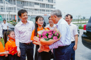 Phó Thủ Tướng thường trực Chính phủ Nguyễn Hoà Bình thăm tổ hợp giáo dục FPT tại Huế - FPT Education Phó Thủ Tướng thường trực Chính phủ Nguyễn Hoà Bình thăm tổ hợp giáo dục FPT tại Huế | FPT Schools