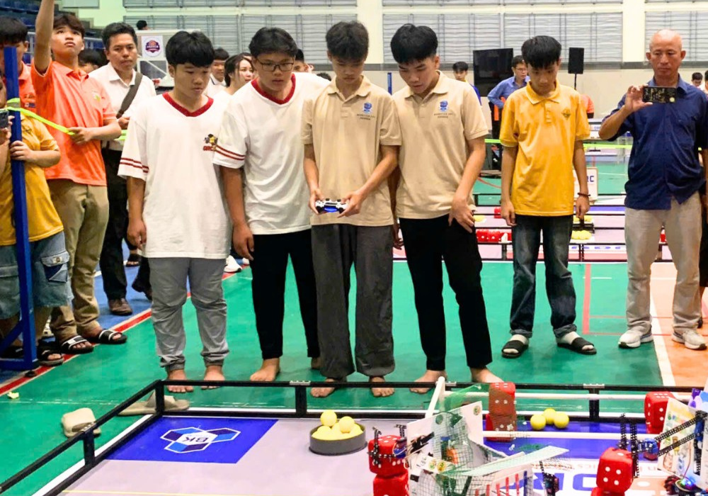 Hành trình đáng nhớ của FPT School Đà Nẵng tại cuộc thi Robocon ORC “Open Robotics Challenge 2025”
