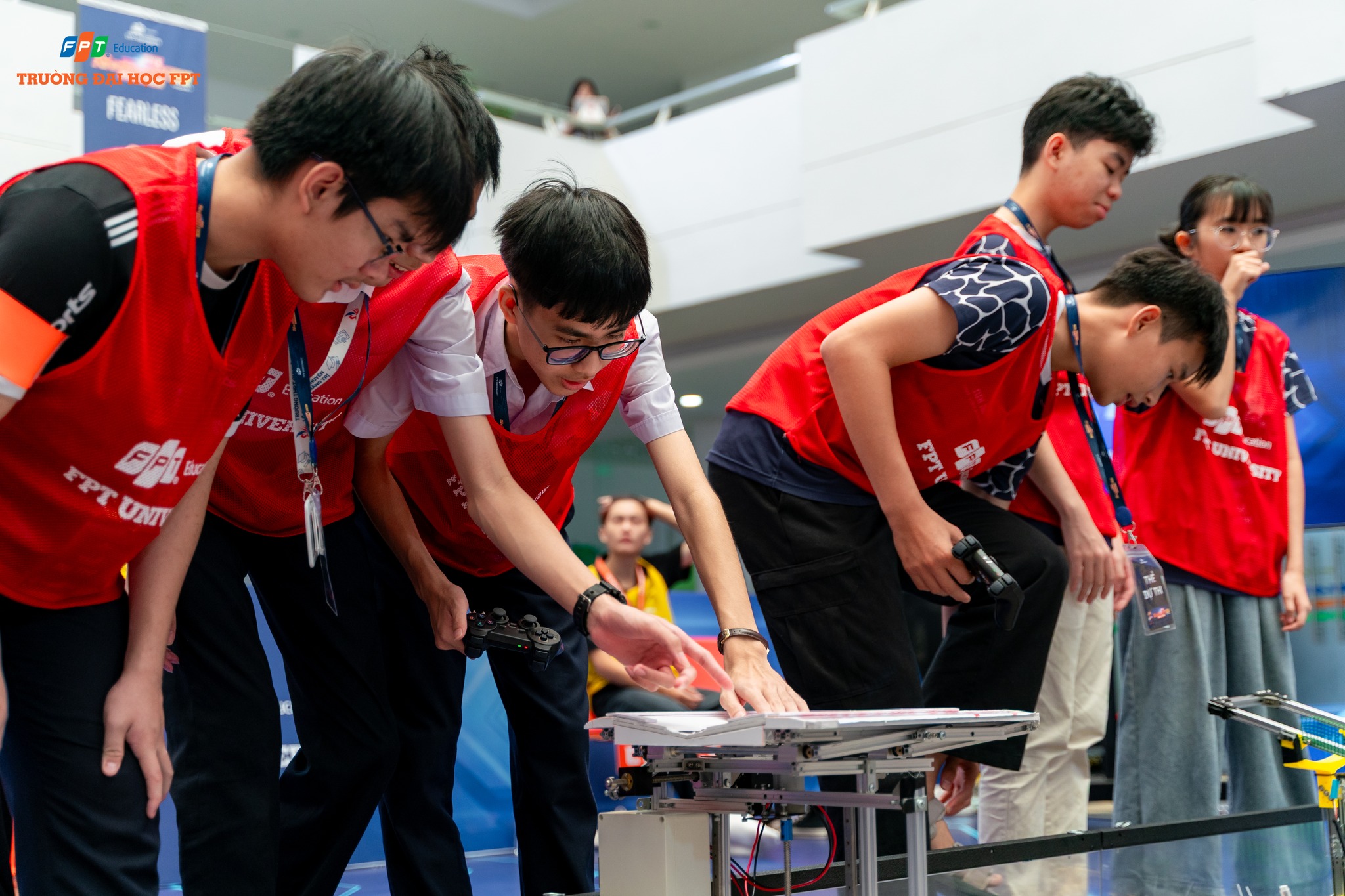 Ghi dấu ấn tại FARC 2025 với hai đội tuyển xuất sắc vào chung kết - FPT Education Ghi dấu ấn tại FARC 2025 với hai đội tuyển xuất sắc vào chung kết