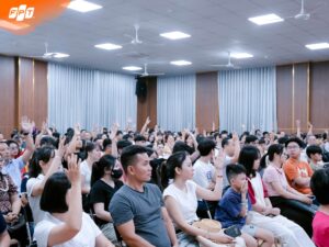 Đông đảo phụ huynh và học sinh tham dự hội thảo "Định hướng học tập và lựa chọn tổ hợp môn năm học 2025 - 2026" - FPT Education ĐÔNG ĐẢO PHỤ HUYNH VÀ HỌC SINH THAM DỰ HỘI THẢO "ĐỊNH HƯỚNG HỌC TẬP VÀ LỰA CHỌN TỔ HỢP MÔN NĂM HỌC 2025 - 2026"
