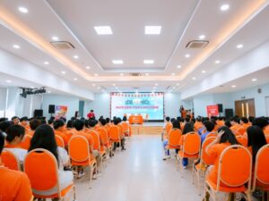 Khám phá cấu trúc đề thi trung học phổ thông mới nhất - FPT Education Cách phân bổ kiến thức theo khối lớp (lớp 10, 11, 12) - Đề thi trung học phổ thông