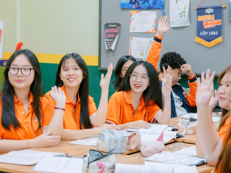 Chương trình giáo dục cấp trung học phổ thông