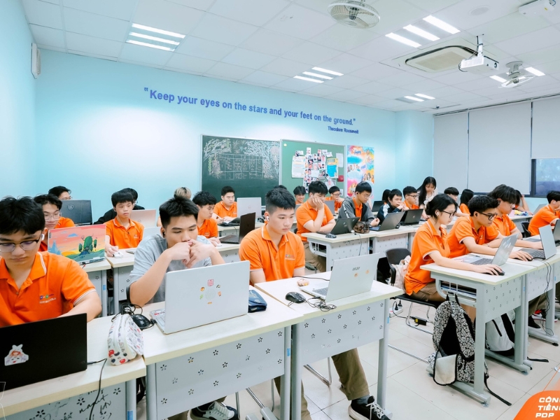 Khối FPT trung học phổ thông có gì khác biệt so với các trường khác? - FPT Education Lợi Ích Khi Học Tại FPT Trung Học Phổ Thông