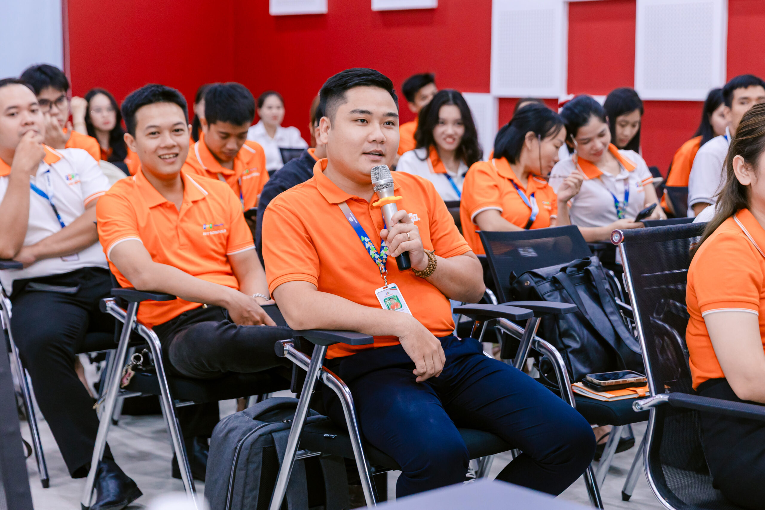 Tổng Giám đốc FPT "tiếp lửa" văn hóa cho CBGV FPT School Huế | FPT Schools