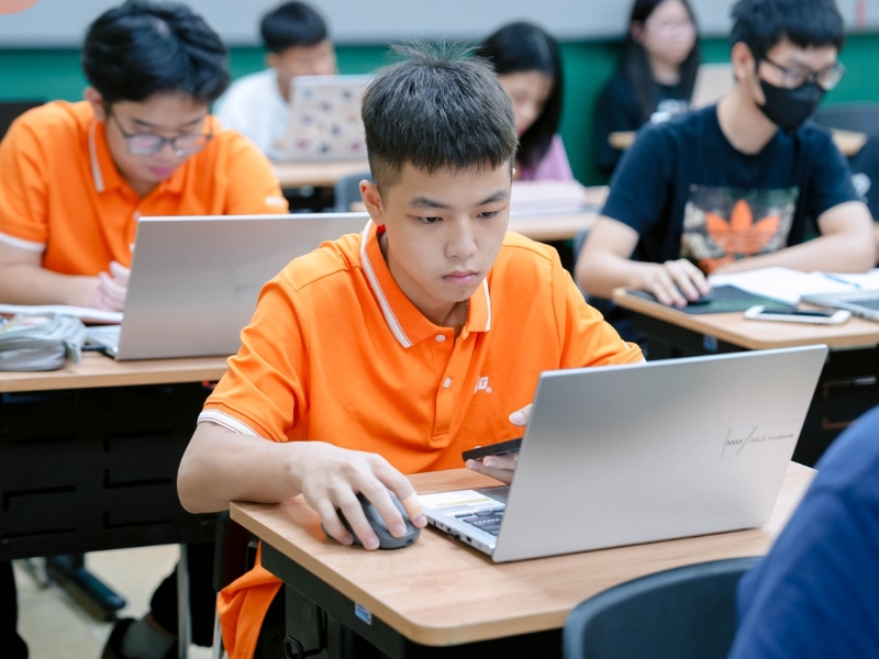 Vì sao tuyển sinh lớp 6 trở thành bước ngoặt quan trọng trong sự phát triển của học sinh - FPT Education Tuyển sinh lớp 6 và định hướng tương lai