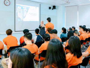 Điều gì khiến chương trình giáo dục cấp trung học cơ sở trở thành nền tảng quan trọng?