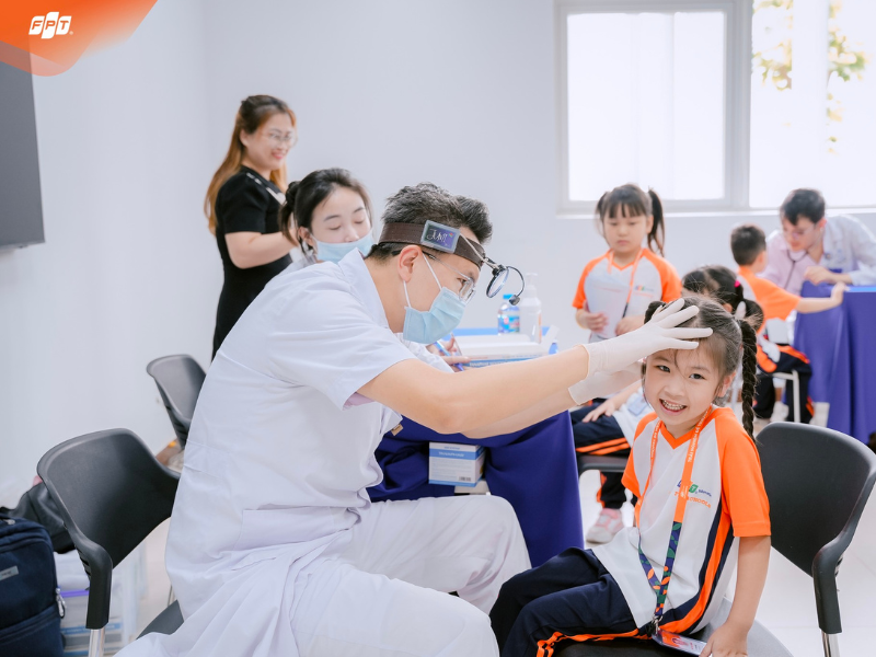 FPT School Thanh Hóa tổ chức khám sức khỏe toàn diện cho học sinh, sẵn sàng chinh phục năm học mới