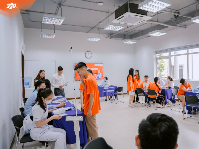 FPT School Thanh Hóa tổ chức khám sức khỏe toàn diện cho học sinh, sẵn sàng chinh phục năm học mới