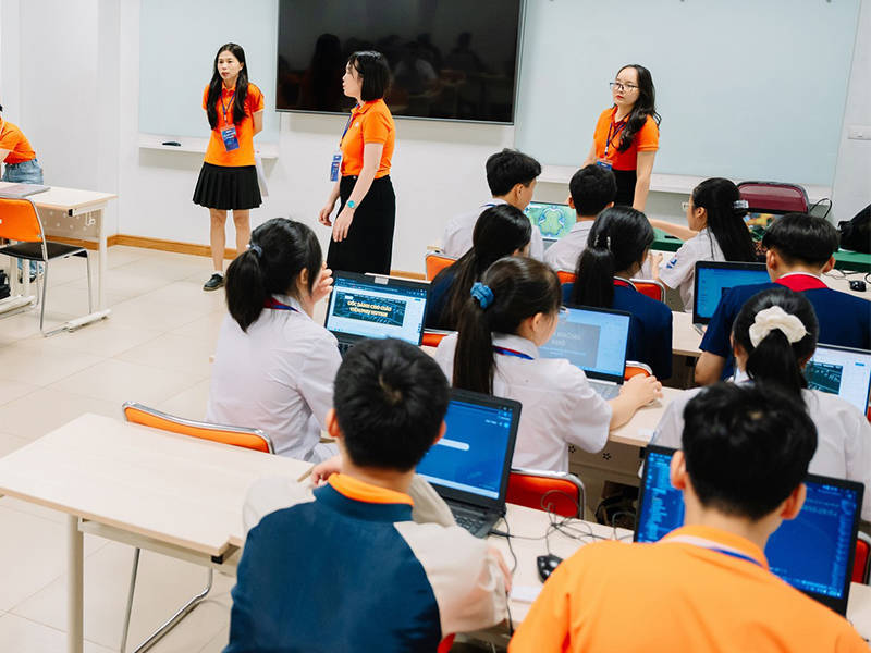 Khám phá những môn học trung học cơ sở quan trọng cha mẹ nên biết