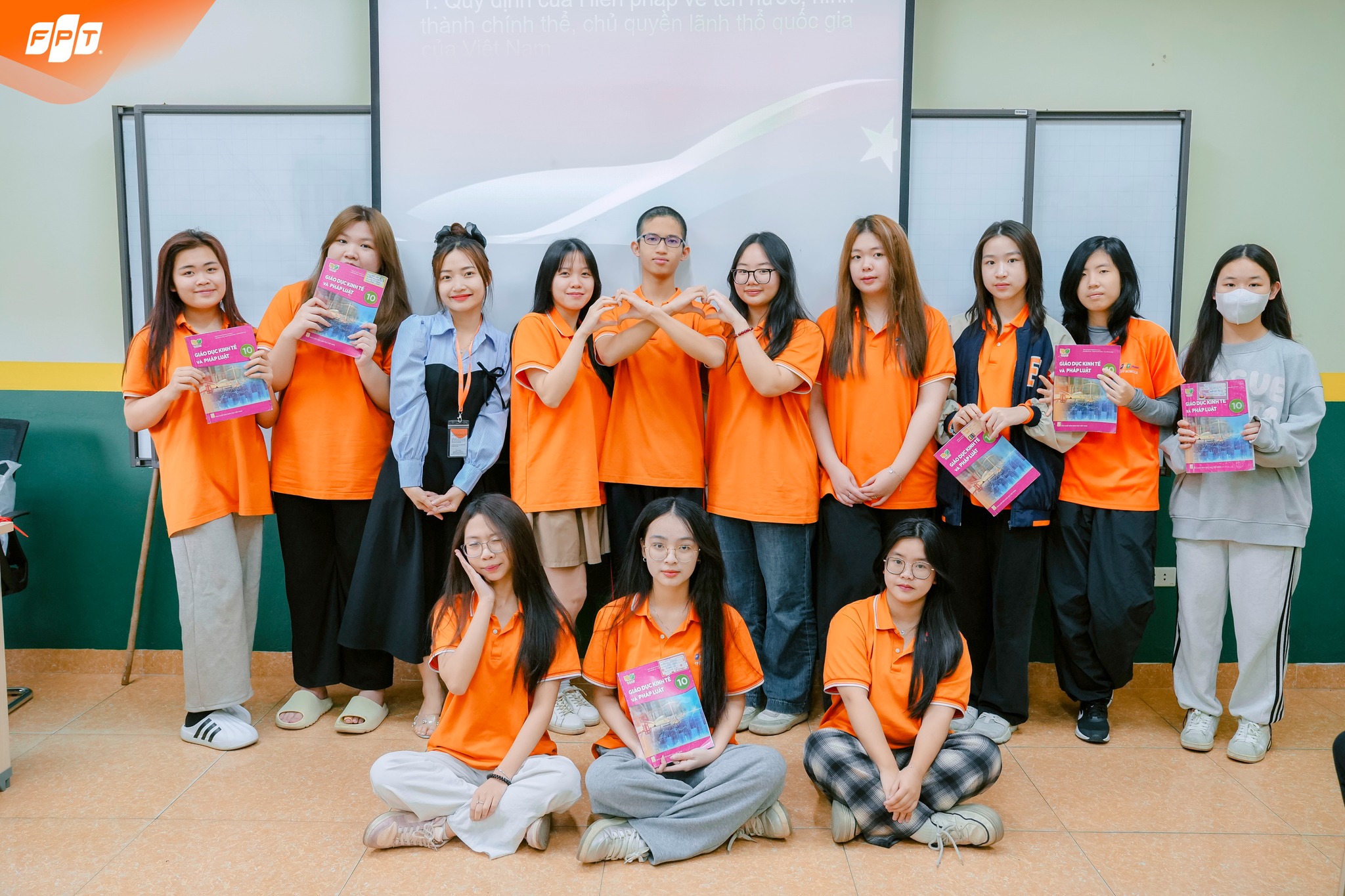 Môn Thi Tuyển Sinh Và Bí Quyết Chinh Phục Điểm Cao Từ Các Thủ Khoa