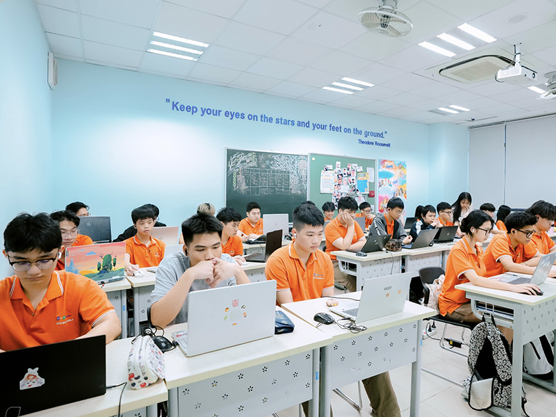 Trường Trung Học Cơ Sở Quốc Tế Giúp Học Sinh Phát Triển Toàn Diện Như Thế Nào? - FPT Education Trường trung học cơ sở quốc tế giúp học sinh phát triển toàn diện như thế nào?