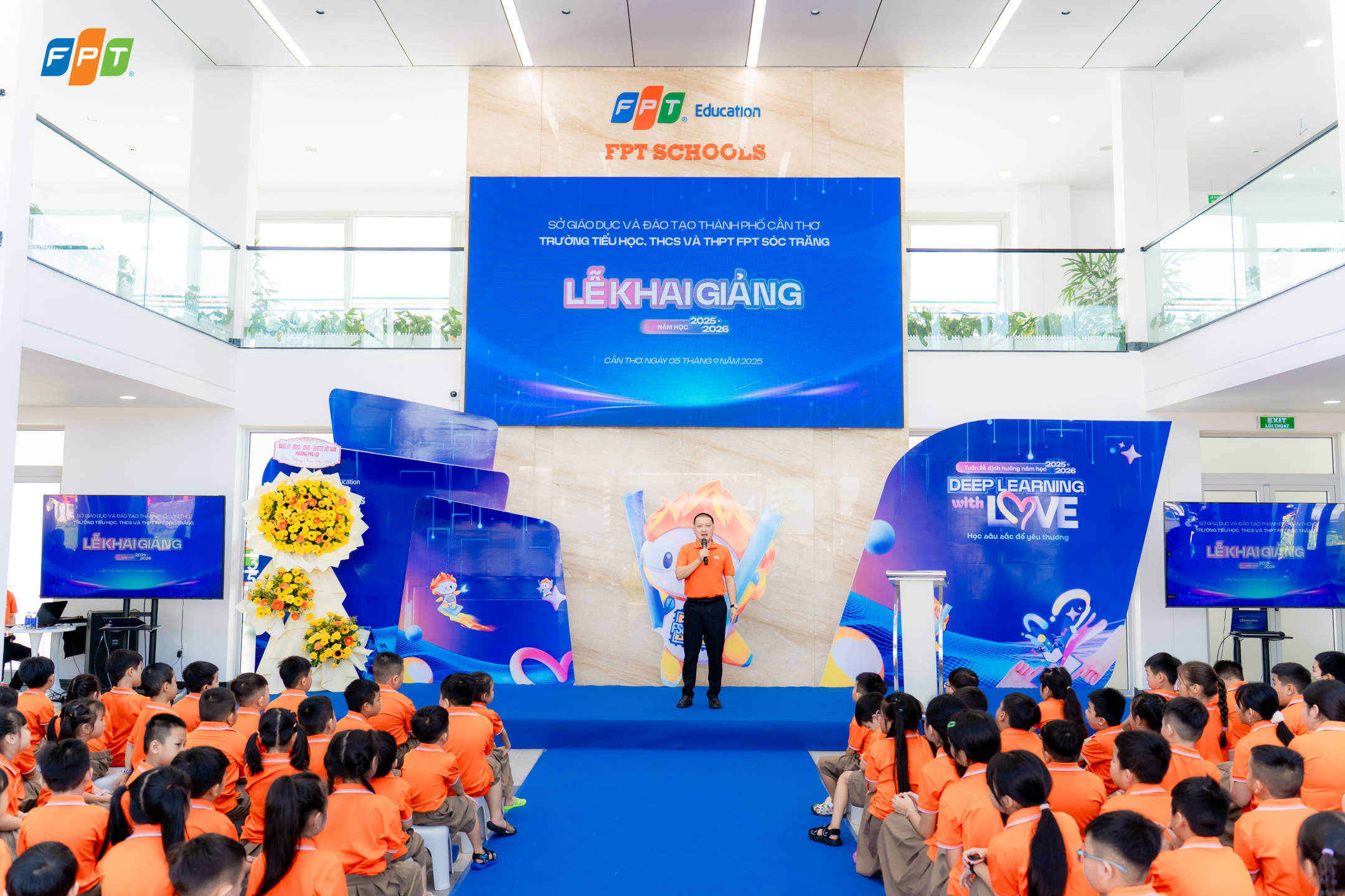 Lễ Khai giảng FPT School Sóc Trăng 2025 – Dấu ấn lịch sử năm học mới 2025 – 2026 - FPT Education Ban giám hiệu chia sẻ định hướng năm học 2025-2026