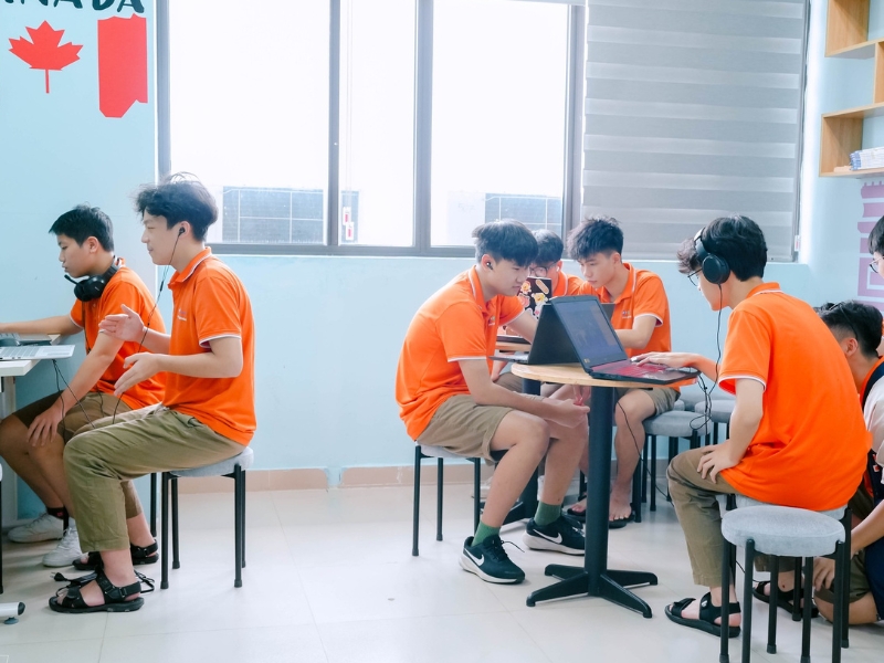 Phụ huynh nên bắt đầu cho con học lập trình như thế nào? - học lập trình giúp con tư duy tốt hơn 