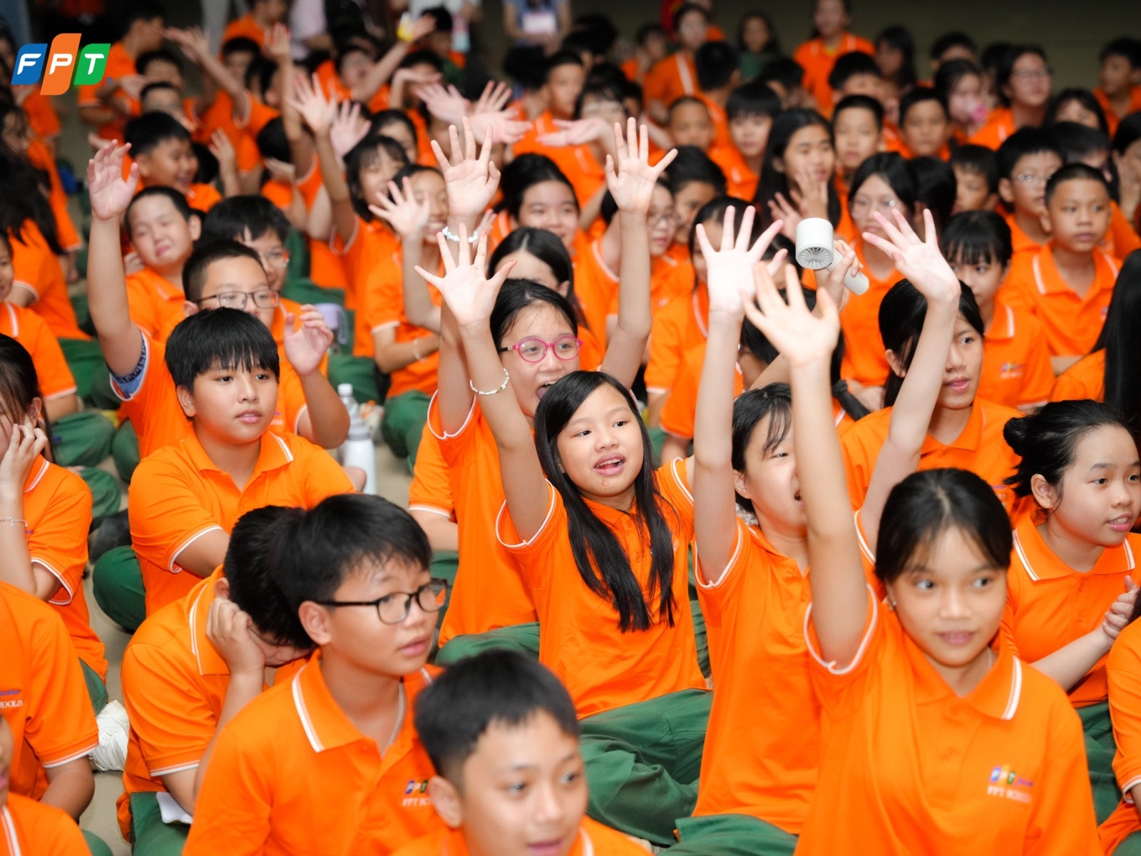 Kết hợp lý thuyết và thực hành