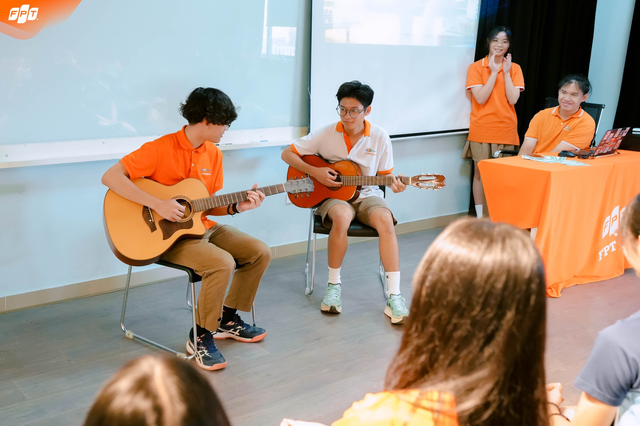 Định Hướng Nghề Nghiệp Cho Con - Chìa Khóa Mở Ra Cánh Cửa Thành Công