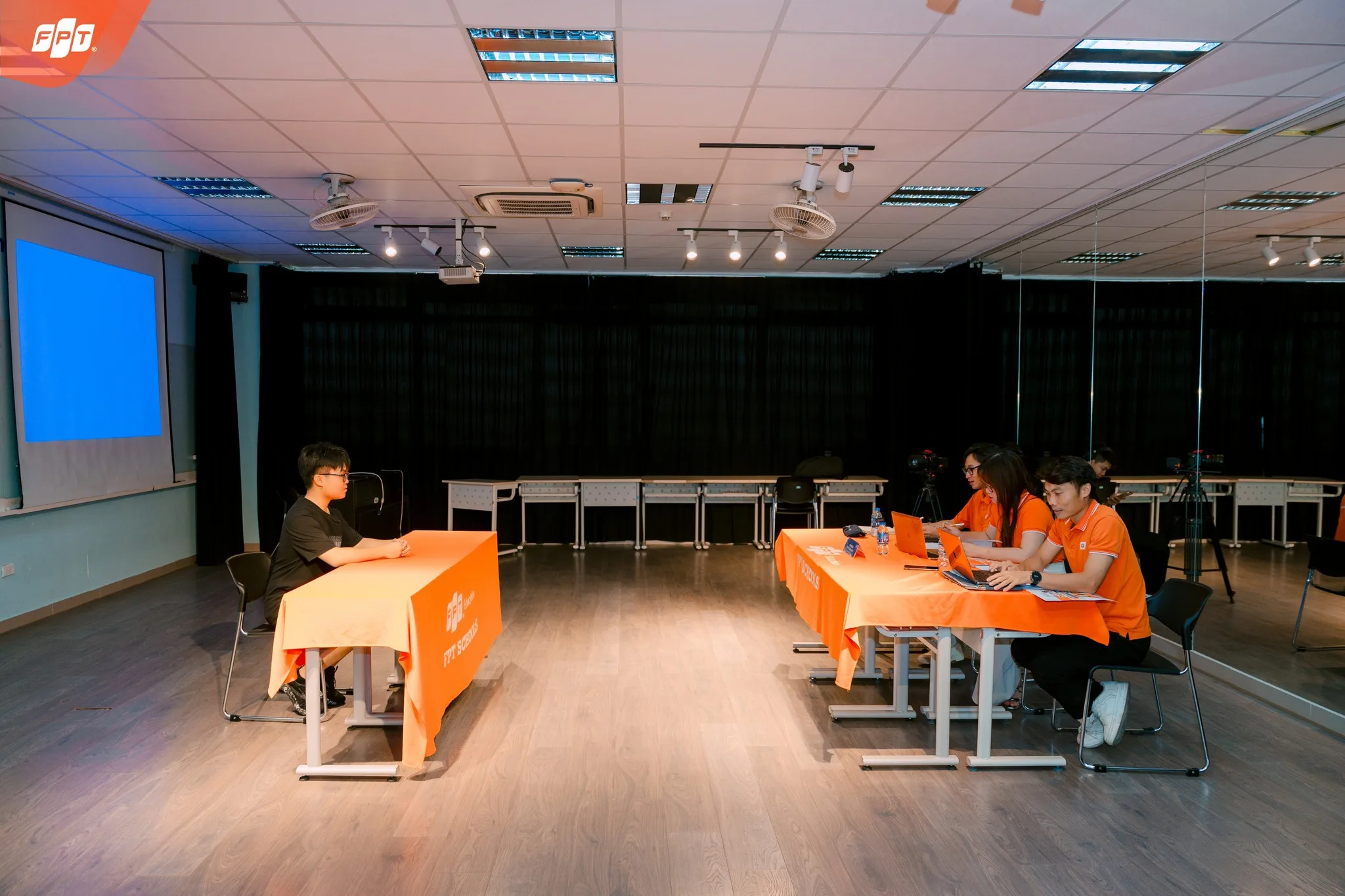 Tác hại của nghiện game hiểm họa âm thầm đe dọa thế hệ trẻ - FPT Education tác hại của nghiện game