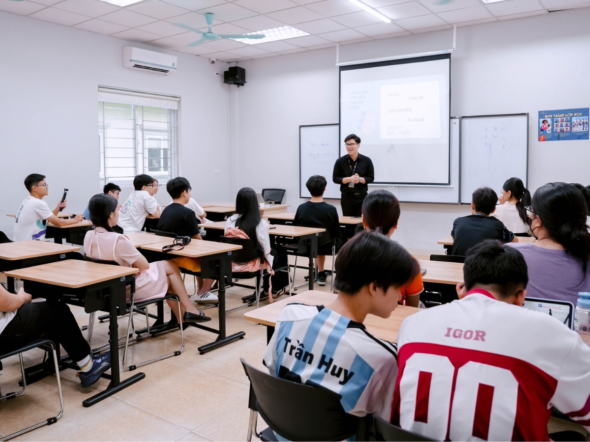 Báo ngay cho người lớn hoặc cơ quan chức năng khi gặp sự cố - An toàn trên không gian mạng