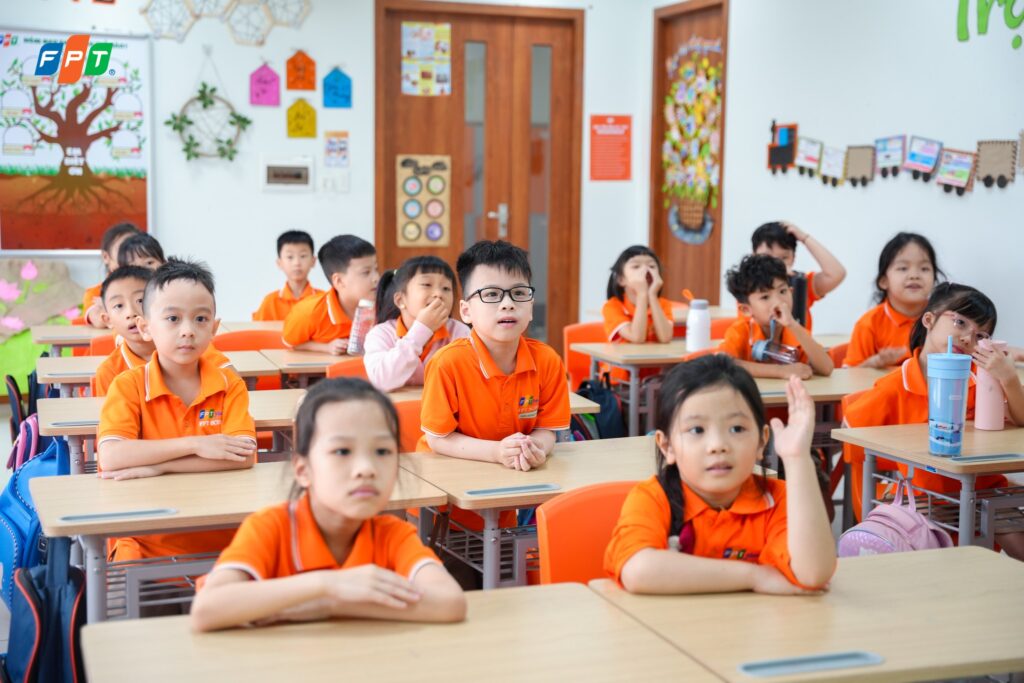 Đồ dùng học tập gồm những gì? Những lưu ý khi lựa chọn đồ dùng học tâp - FPT Education Các lưu ý khi chọn mua đồ dùng học tập