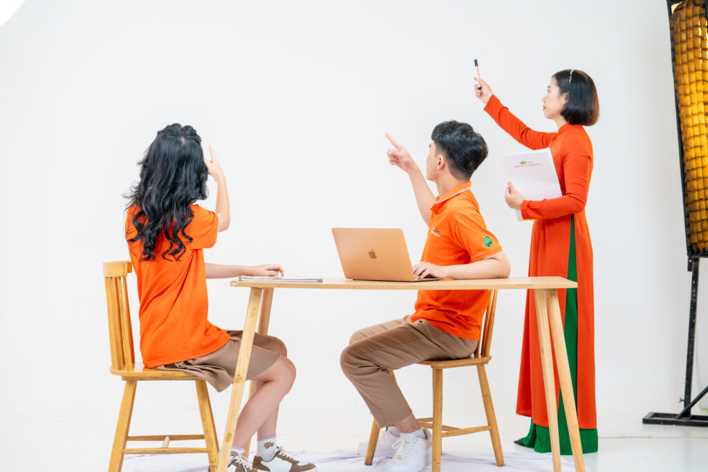 Các yếu tố ảnh hưởng đến quyết định chọn khối học