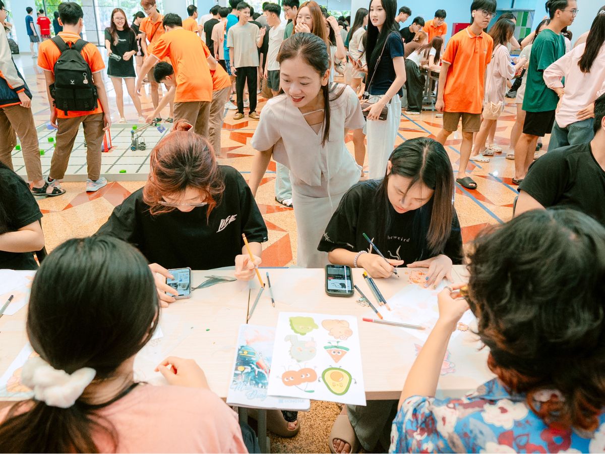 Cách tự tin trước đám đông giúp bạn tỏa sáng mọi nơi