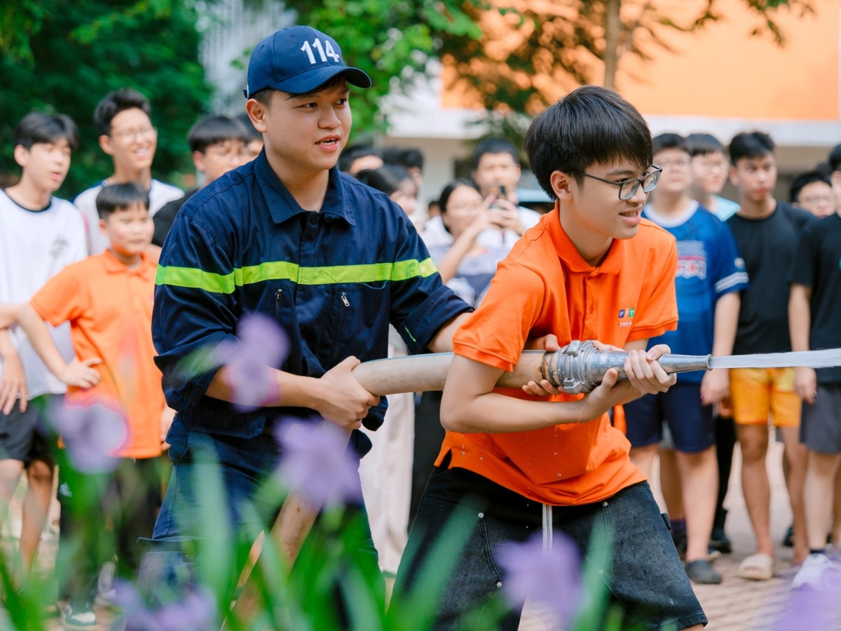 Cùng con học cách hợp tác và chia sẻ - Dạy kỹ năng mềm cho trẻ