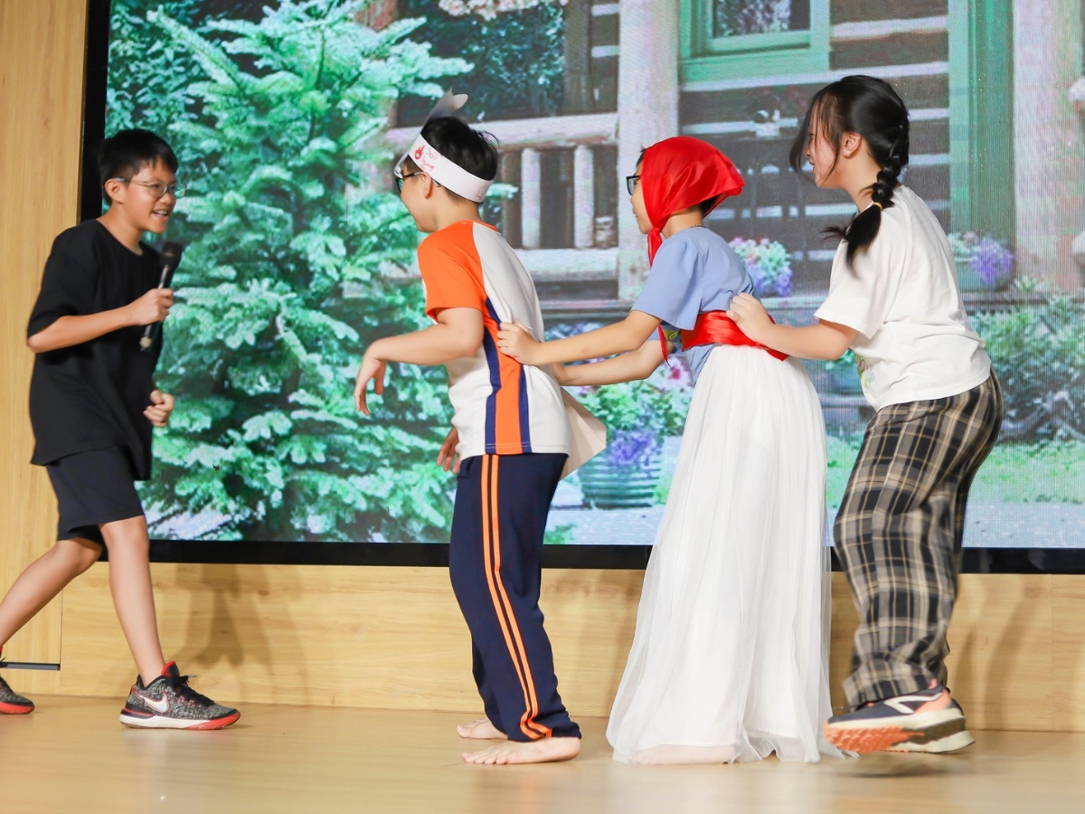 Bí quyết rèn luyện kỹ năng thuyết trình cho học sinh cuốn hút - FPT Education Ép con nói khi con chưa sẵn sàng - Kỹ năng thuyết trình cho học sinh